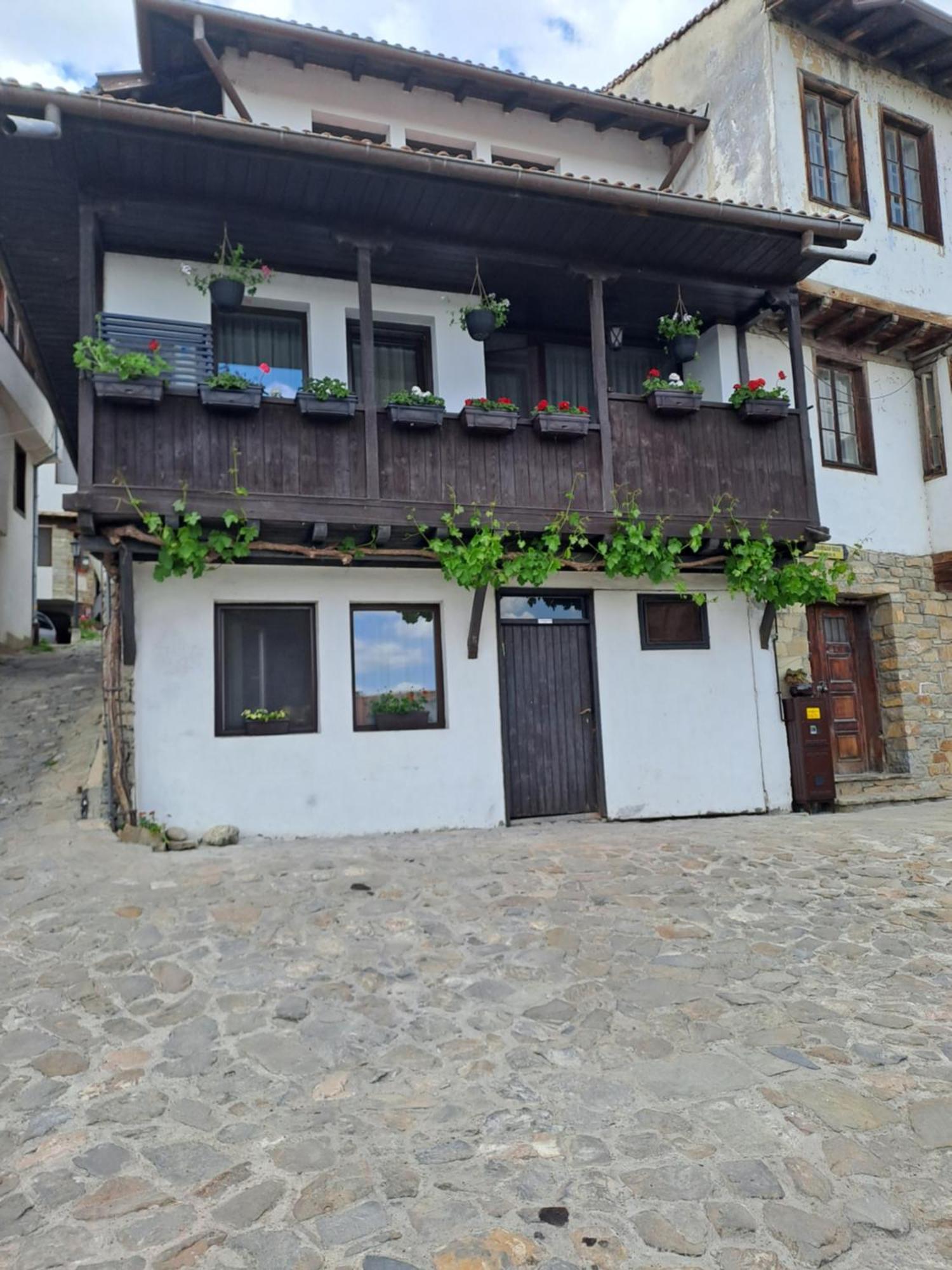 Guest House Lazara Veliko Tarnovo Kültér fotó