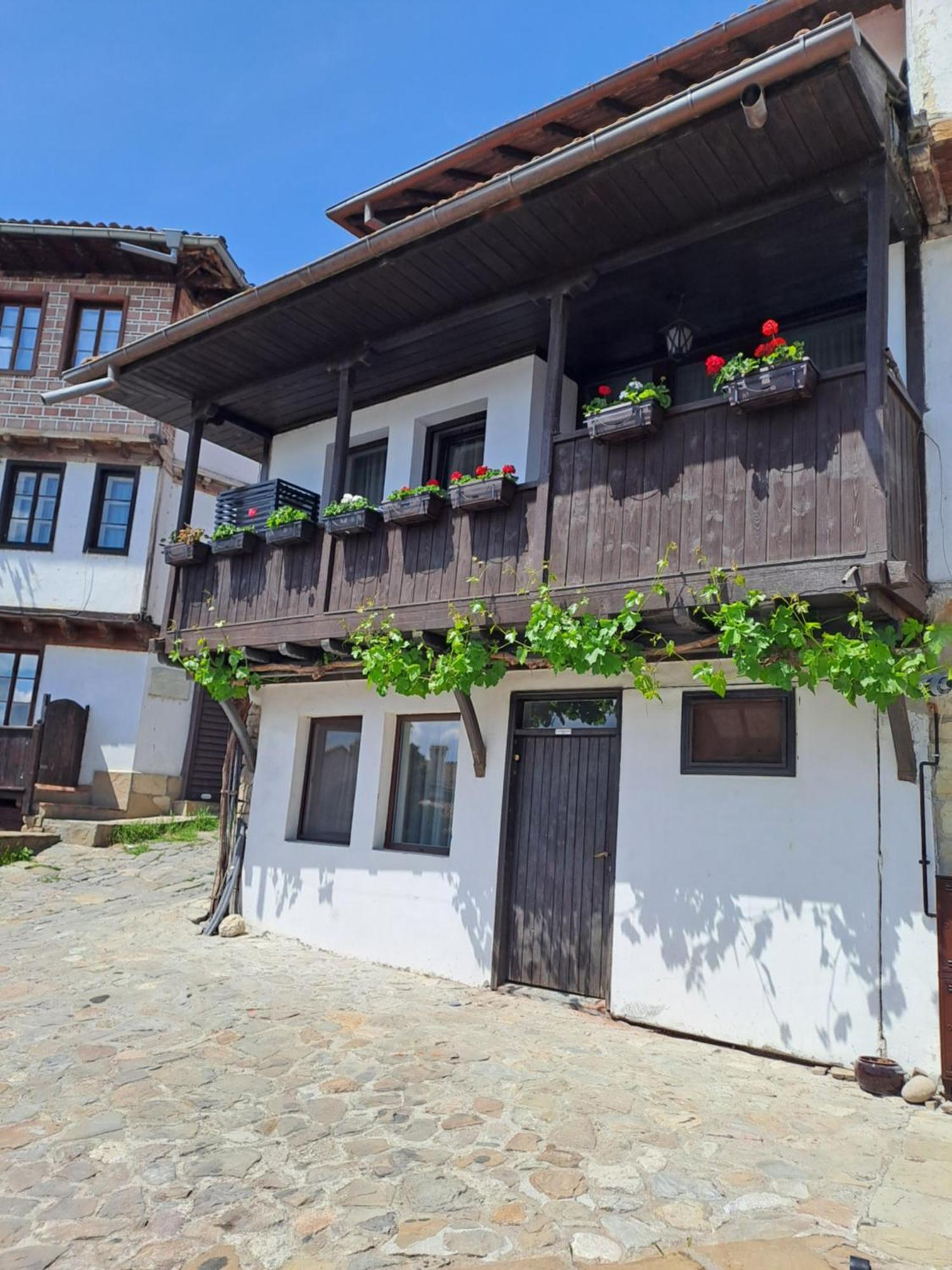 Guest House Lazara Veliko Tarnovo Kültér fotó